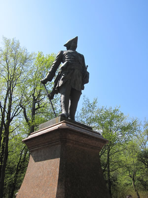 peterstatue